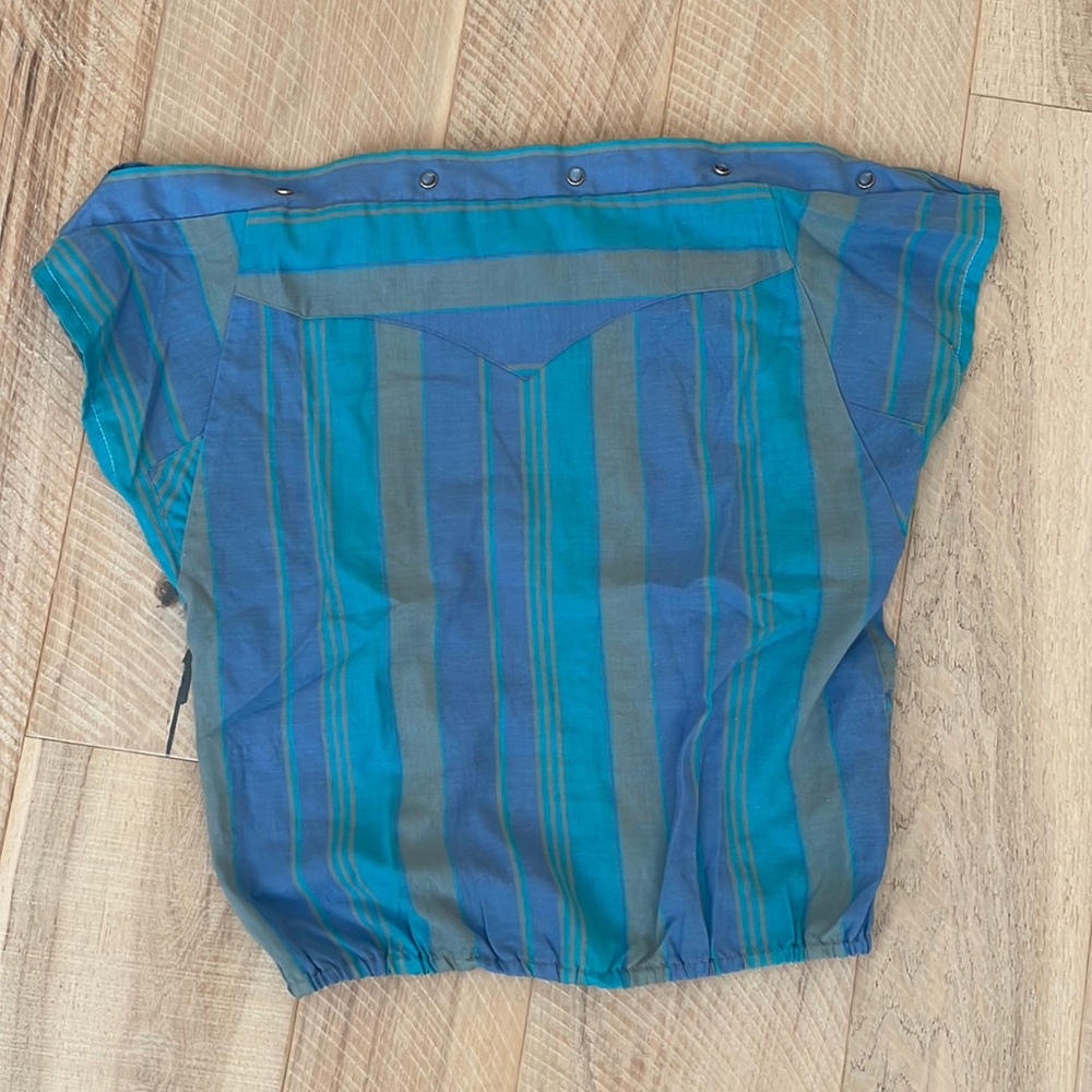 Cotton top off shoulder.